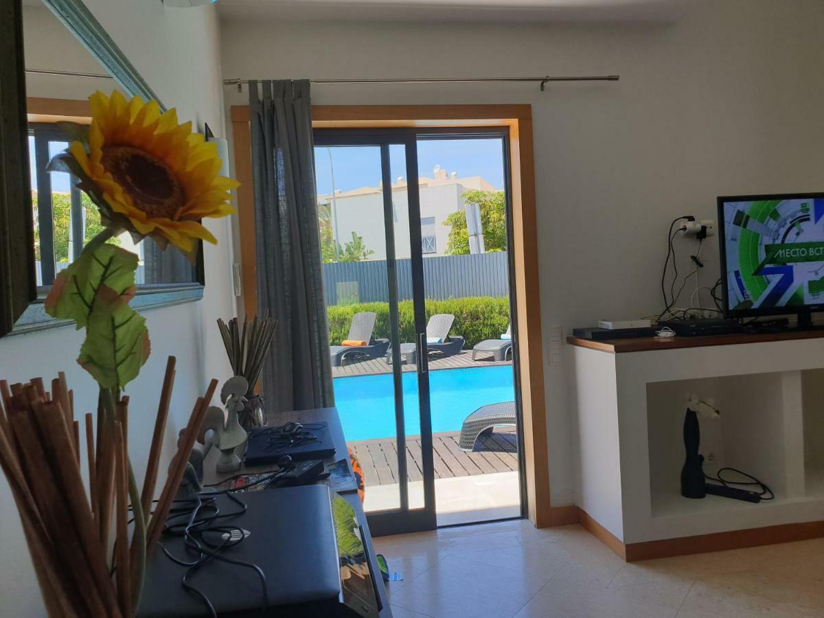 Albufeira Oura Beach V4 Villa Marisa With Private Pool Exterior photo